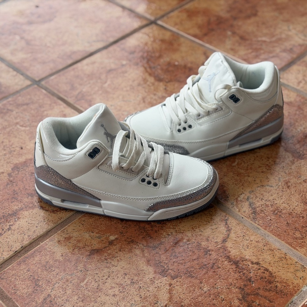Size 6.5 Men’s And Women’s 8 - Jordan Retro 3 Men's White and Gray Sneakers
